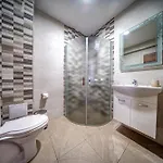 Hotel Valemo House