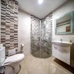 Valemo House *