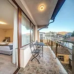 Valemo House *
